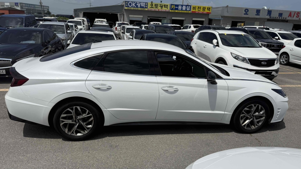Hyundai Sonata, 2022 — фото 6 из 9