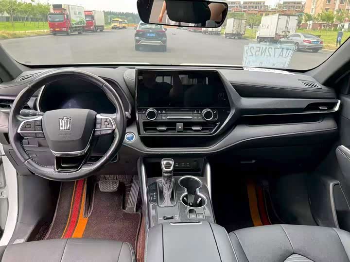 Toyota Crown Kluger, 2023 — фото 5 из 9