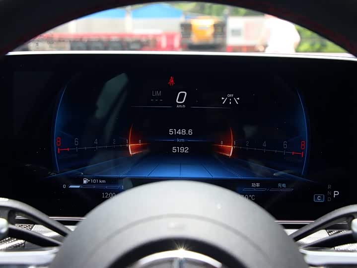 Mercedes-Benz C-Class AMG, 2025 — фото 4 из 9