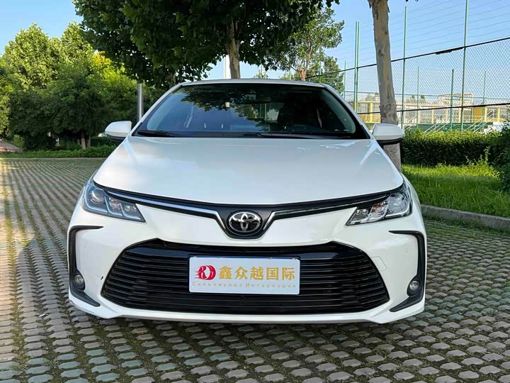 Toyota Corolla, 2022 — фото 2 из 9
