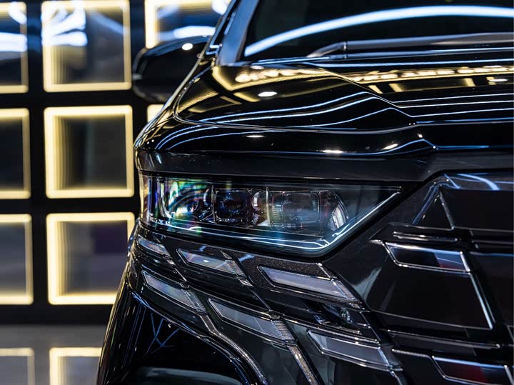 Toyota Alphard, 2026 — фото 8 из 9
