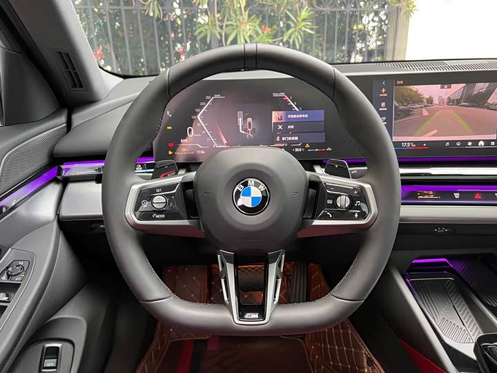 BMW 5 Series, 2025 — фото 6 из 9