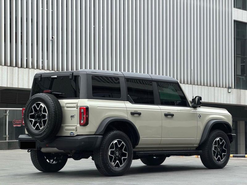 Ford Bronco, 2024 — фото 4 из 8