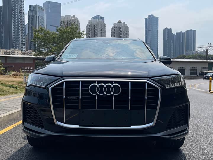 Audi Q7, 2023 — фото 2 из 9