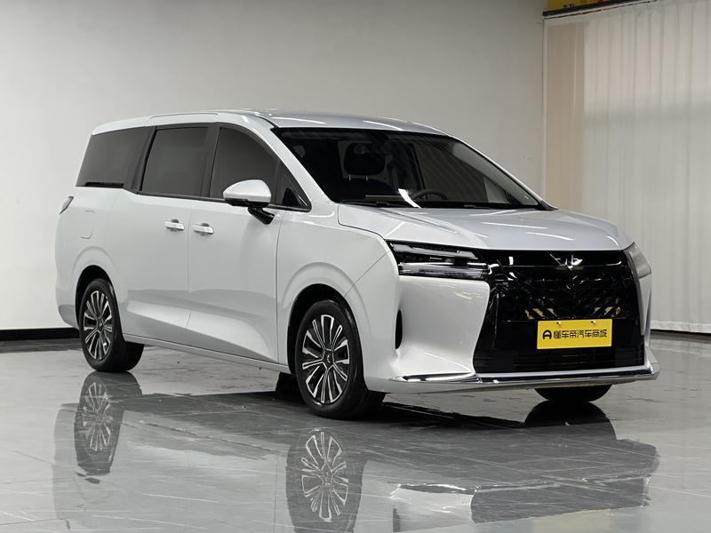 Wuling Starlight 730 Hybrid/EV, 2025 — фото 3 из 12