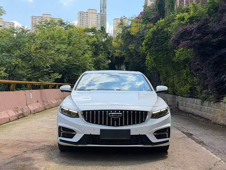 Geely Preface, 2022 — фото 3 из 9