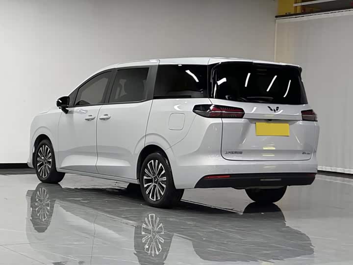 Wuling Starlight 730 Hybrid/EV, 2025 — фото 4 из 9
