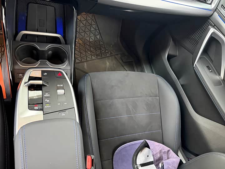 BMW X1 M35Li, 2026 — фото 6 из 9