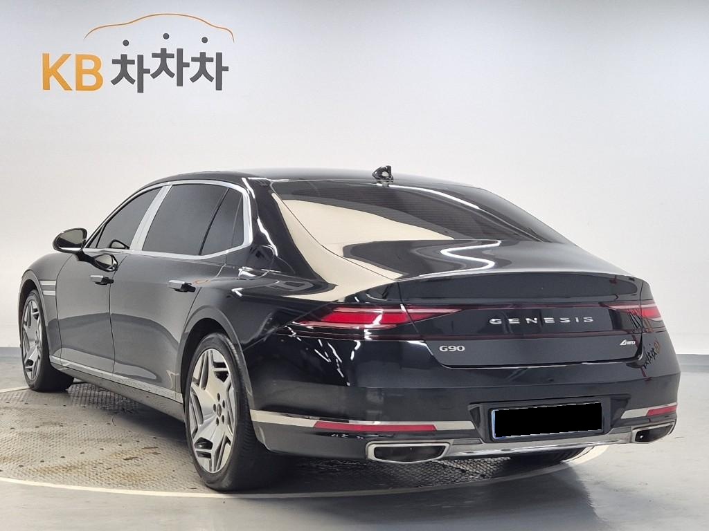 Genesis G90, 2022 — фото 2 из 12