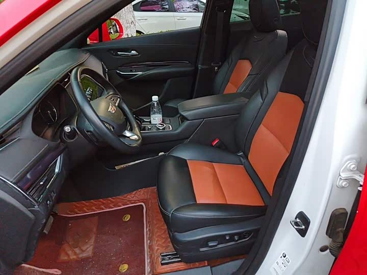 Cadillac XT4, 2022 — фото 8 из 9