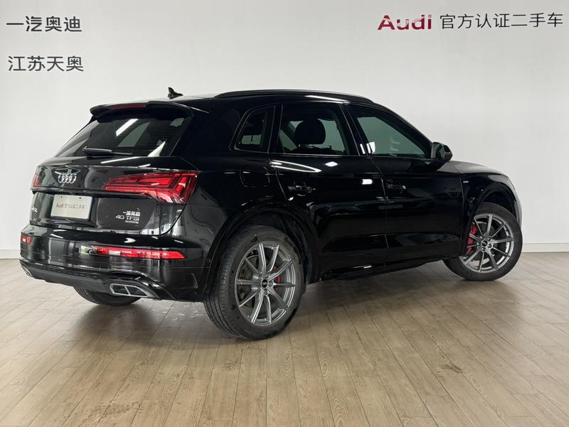 Audi Q5L Sportback, 2021 — фото 4 из 11