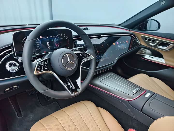 Mercedes-Benz E-Class, 2024 — фото 8 из 9