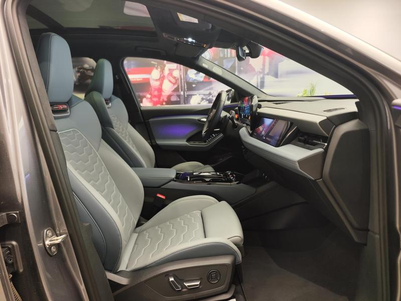 Audi Q6L e-tron, 2025 — фото 7 из 9