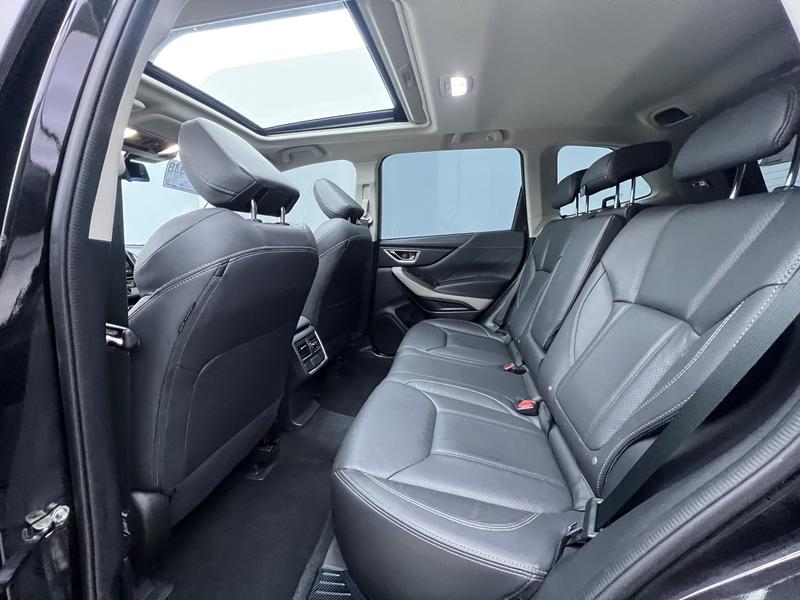 Subaru Forester, 2022 — фото 9 из 11
