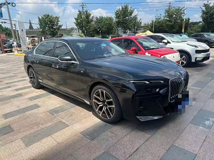 BMW 7 Series, 2023 — фото 4 из 9
