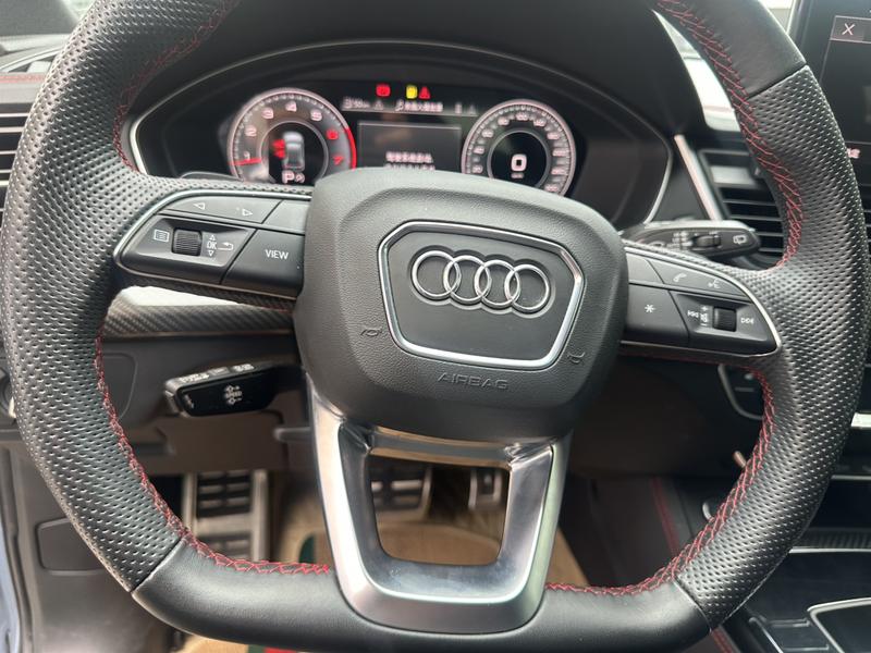 Audi Q5L Sportback, 2023 — фото 12 из 12