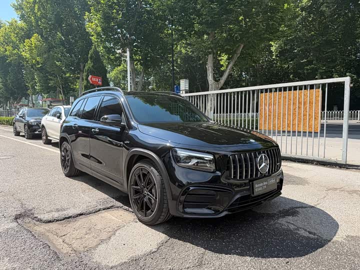 Mercedes-Benz GLB-Class AMG, 2025 — фото 3 из 9