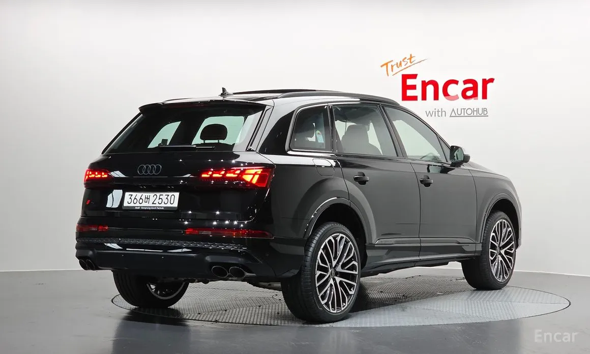 Audi SQ7, 2025 — фото 2 из 12
