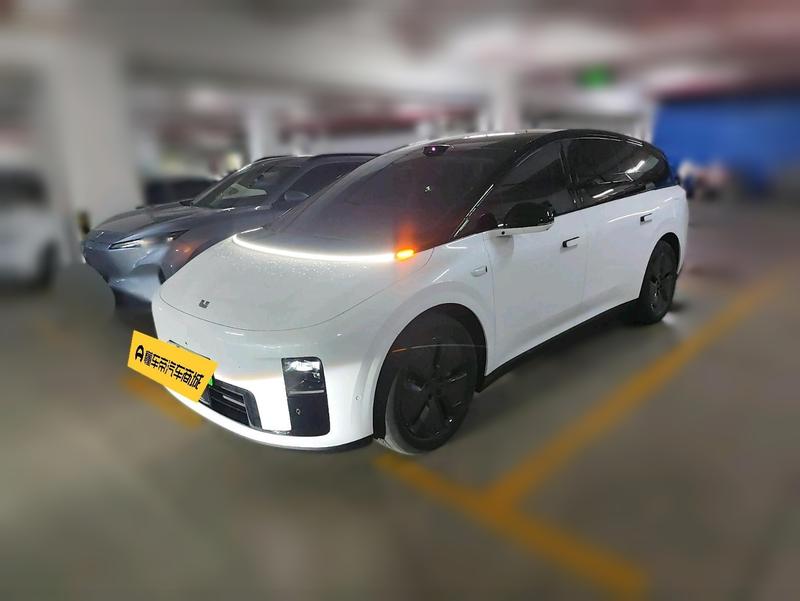 LiXiang i8, 2025 — купить в Казани под ключ