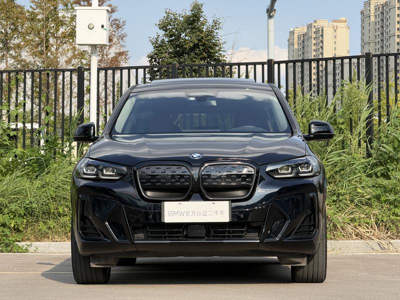 BMW iX3, 2022 — фото 2 из 12