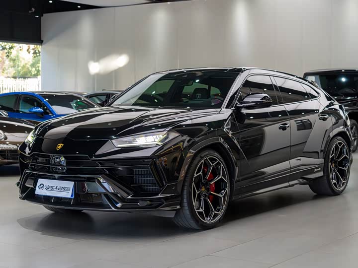 Lamborghini Urus, 2023 — купить в Кирове под ключ