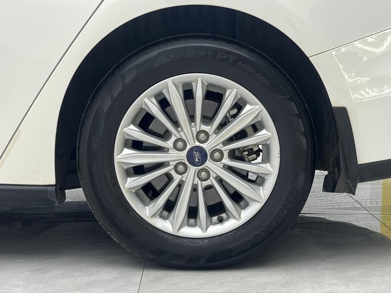 Ford Focus, 2021 — фото 11 из 12