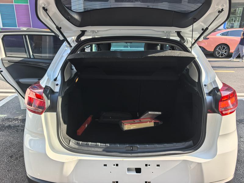 Citroen C3-XR, 2022 — фото 10 из 11