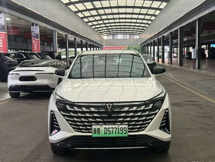 Changan UNI-Z Hybrid, 2026 — фото 2 из 9