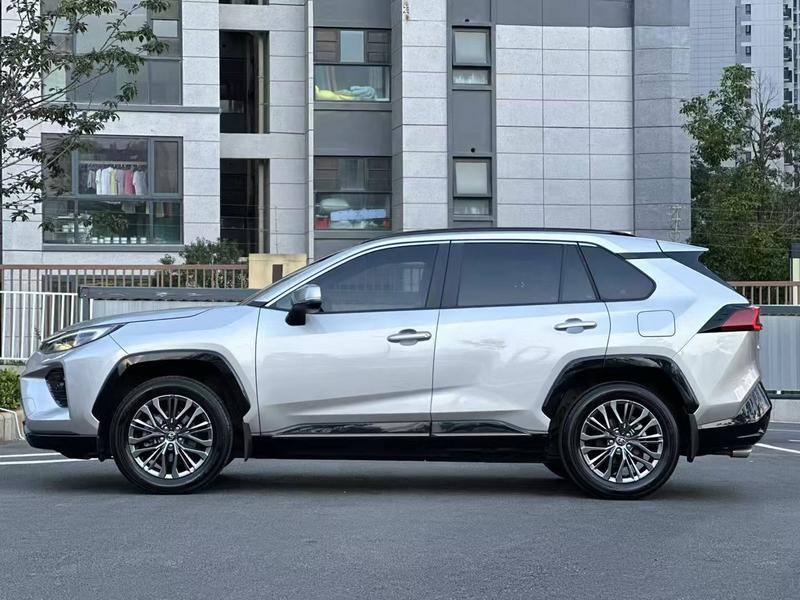 Toyota Wildlander, 2025 — фото 3 из 9