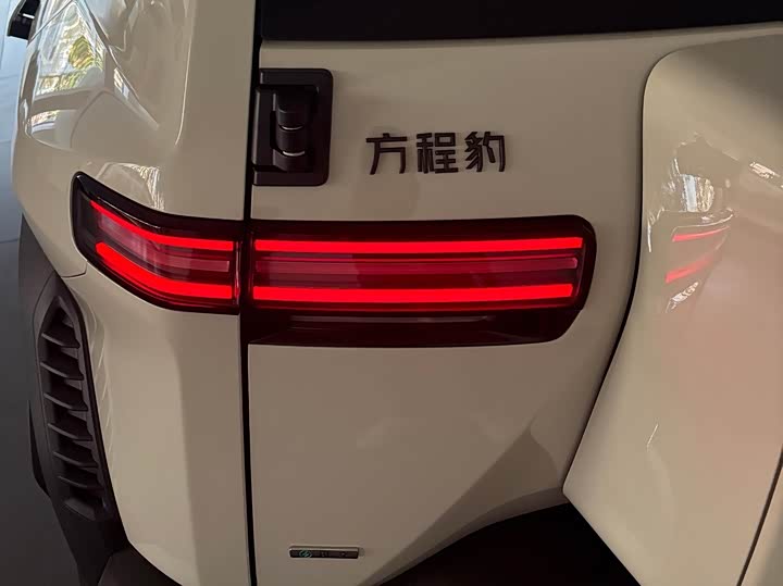 BYD FangChengBao Titanium 3 (Tai 3), 2026 — фото 4 из 9