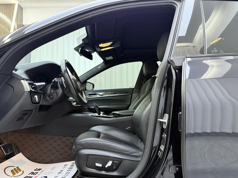 BMW 6 Series GT, 2022 — фото 7 из 9
