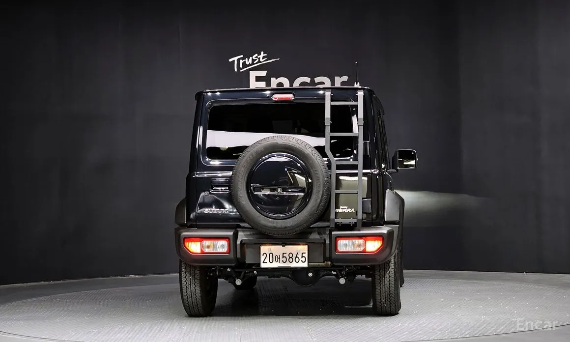 Suzuki Jimny, 2023 — фото 4 из 12