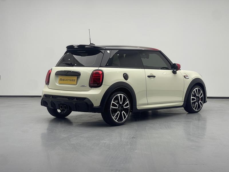 Mini Mini JCW, 2022 — фото 7 из 12