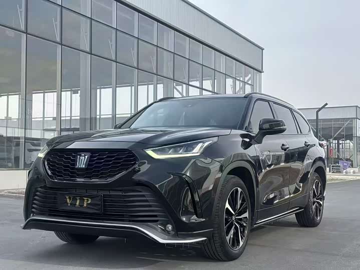 Toyota Crown Kluger, 2023 — купить в Перми под ключ