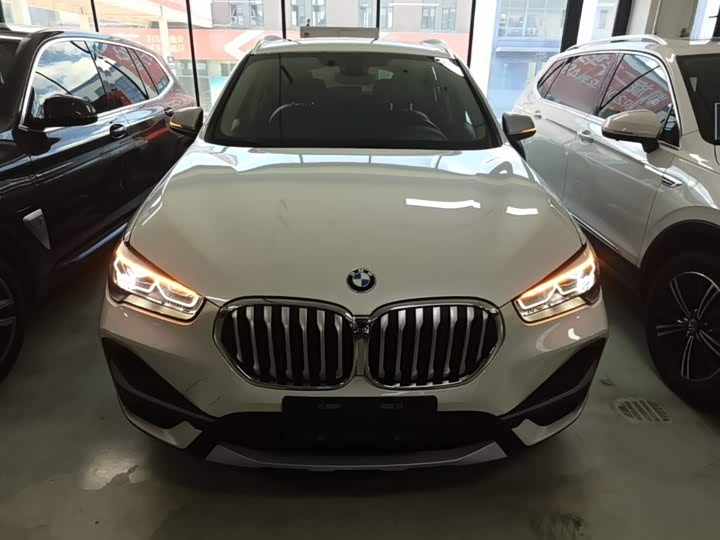 BMW X1, 2022 — фото 3 из 9