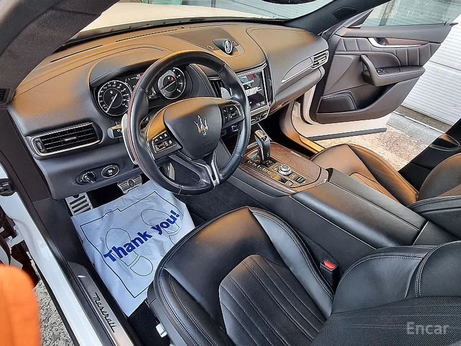 Maserati Levante, 2022 — фото 7 из 12