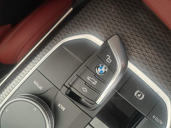 BMW 3 Series, 2025 — фото 9 из 9