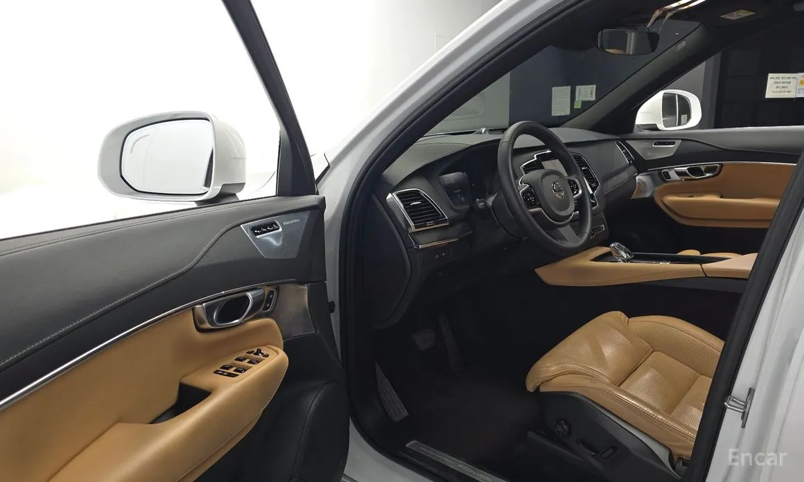 Volvo XC90, 2023 — фото 10 из 12