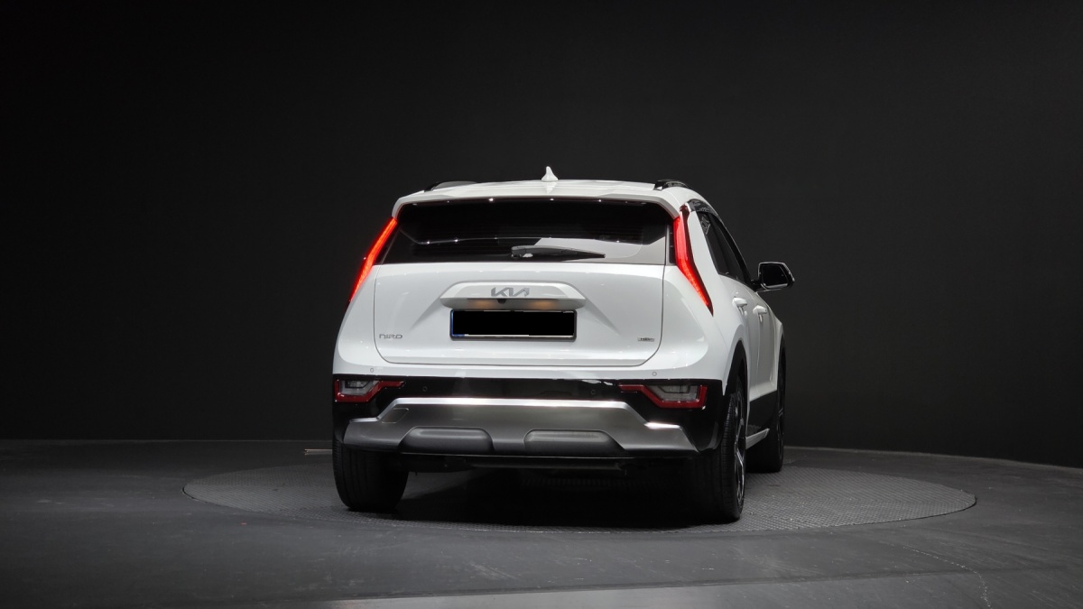 Kia Niro, 2022 — фото 4 из 12