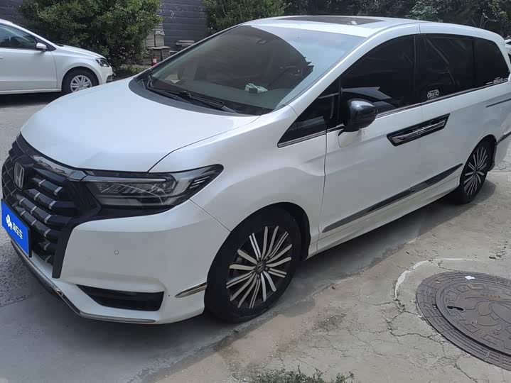Honda Elysion, 2022 — купить в Кирове под ключ