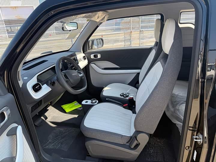 Geely Galaxy Panda Mini, 2026 — фото 2 из 9