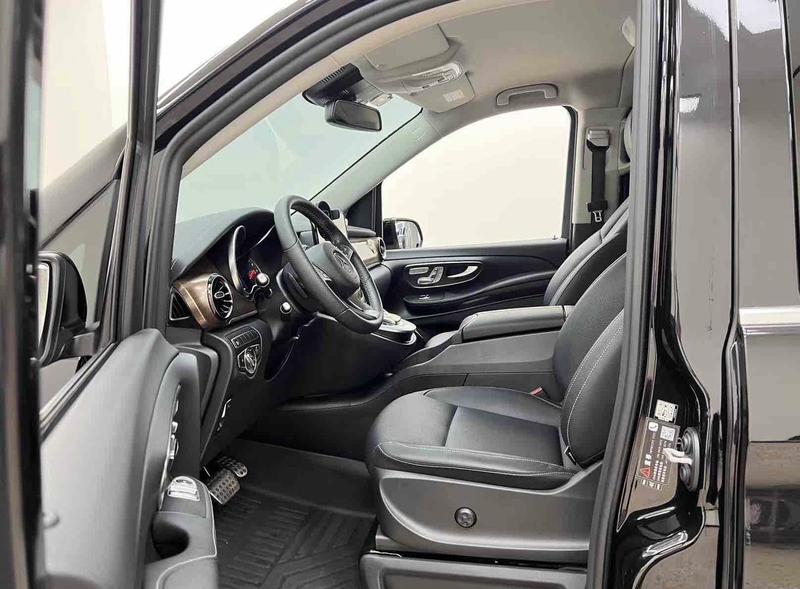 Mercedes-Benz V-Class, 2021 — фото 11 из 12