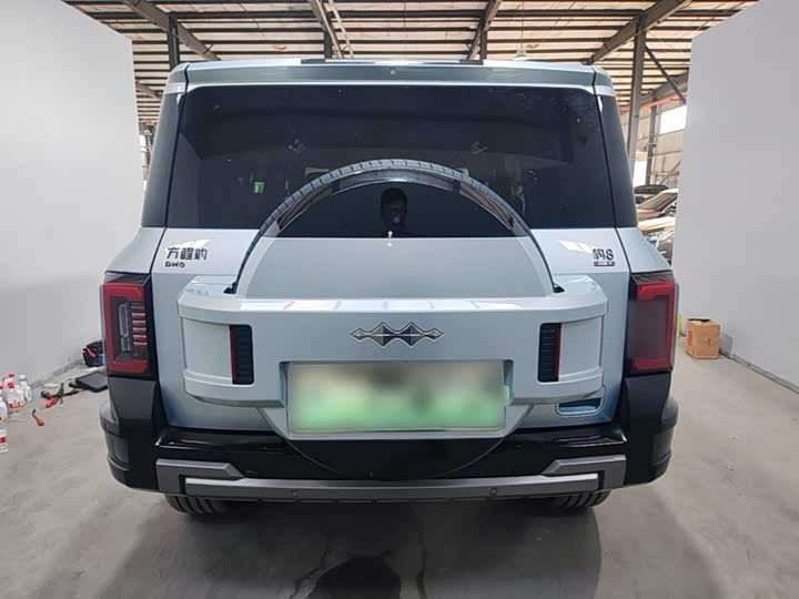 BYD FangChengBao Leopard 8, 2025 — фото 4 из 9
