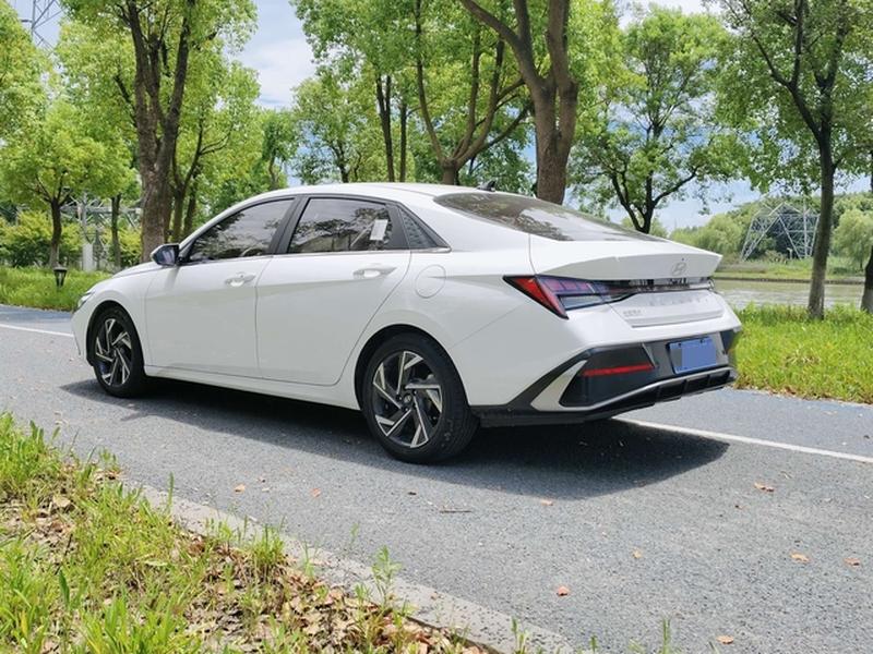 Hyundai Elantra N line, 2024 — фото 4 из 11