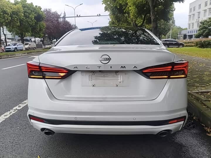 Nissan Teana, 2023 — фото 6 из 9
