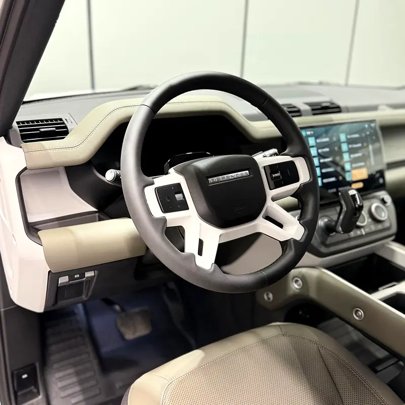 Land Rover Defender, 2026 — фото 9 из 10