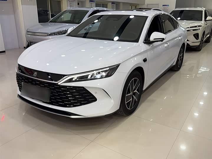 BYD Qin L, 2025 — фото 3 из 9