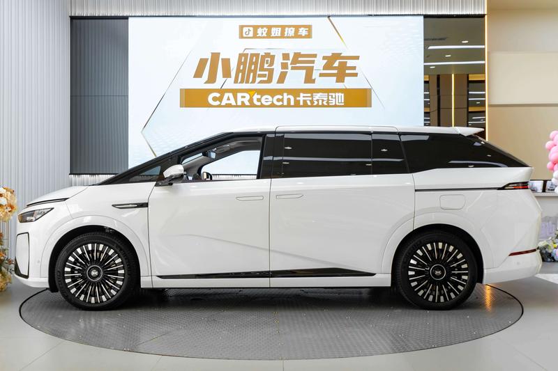 XPeng X9, 2025 — фото 3 из 12