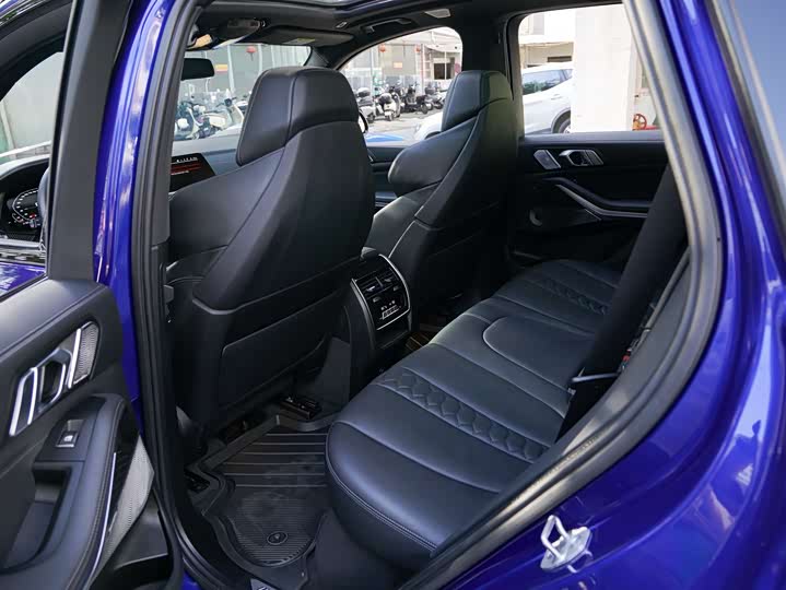 BMW X5 M, 2021 — фото 8 из 9