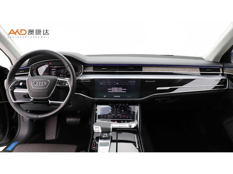 Audi A8, 2023 — фото 5 из 10